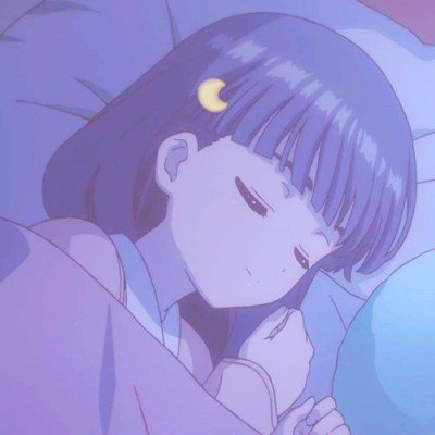 高铁站再现“人均”小红筐